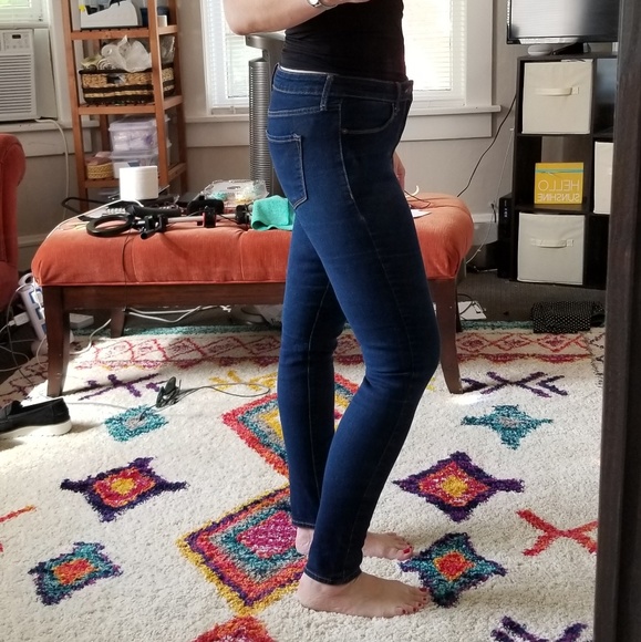 Old Navy Skinny Jeans - Picture 3 of 5